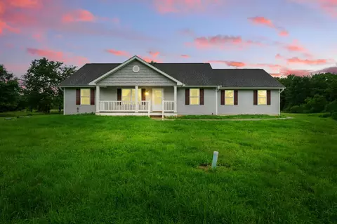 7811 Moody Rd, Centerburg, OH 43011