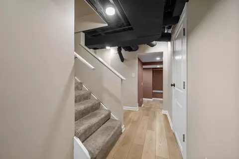 Entry Way - 137 E Torrence Rd, Columbus, OH 43214 photo 4 of 5