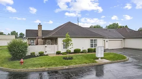 305 Pointe Pl #12, Westerville, OH 43082