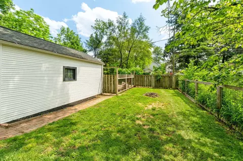 525 E Como Ave, Columbus, OH 43202 photo 23