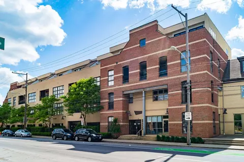 825 N 4th St #215, Columbus, OH 43215