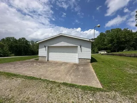 10830 Voris Rd, Logan, OH 43138 photo 5