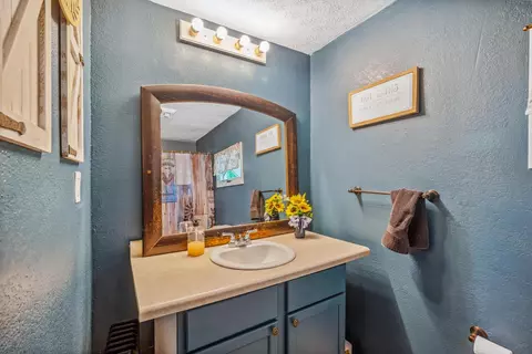 247 3rd St, La Rue, OH 43332 photo 31