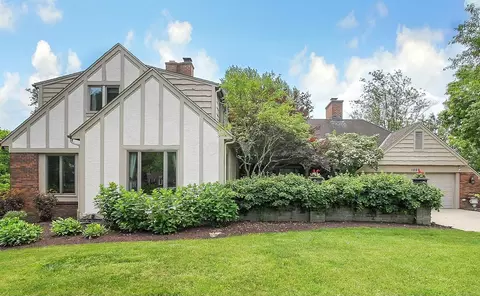 1059 Circle On The Grn, Columbus, OH 43235