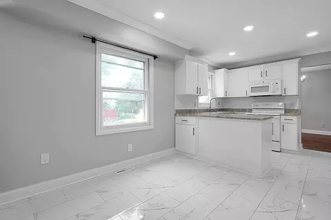 2709 Patrick Ave, Columbus, OH 43231 photo 13
