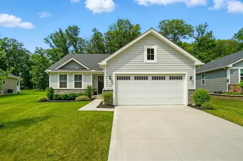 900 Buchloe Dr, Marysville, OH 43040