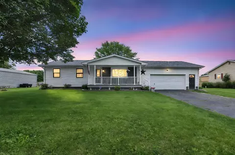 568 Swackhammer Rd, Circleville, OH 43113