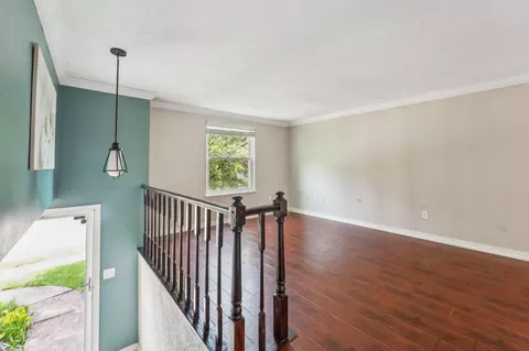 3840 Farm Brook Ln, Columbus, OH 43204 photo 13