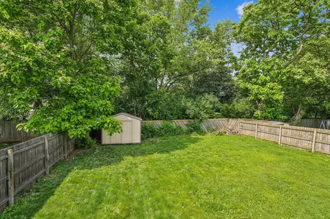 3840 Farm Brook Ln, Columbus, OH 43204 photo 36