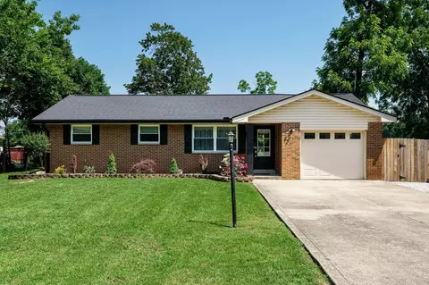 660 Blackfoot Trl, Jamestown, OH 45335