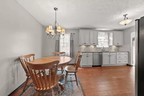 12475 Oak Dr, Orient, OH 43146 photo 5