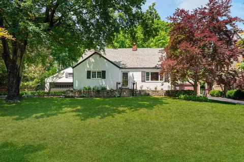 1660 Ridgeway Pl, Columbus, OH 43212