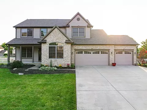 3161 Walkerview Dr, Hilliard, OH 43026