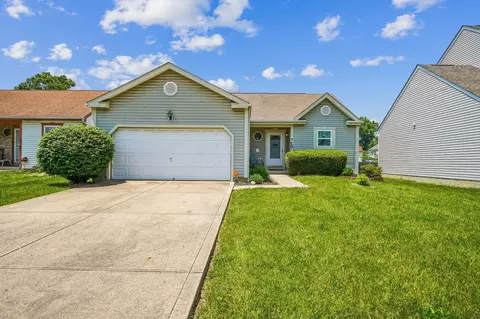 921 Harbinger Cir E, Columbus, OH 43213