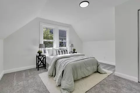 Bedroom - 638 E 6th Ave, Lancaster, OH 43130 photo 1 of 7