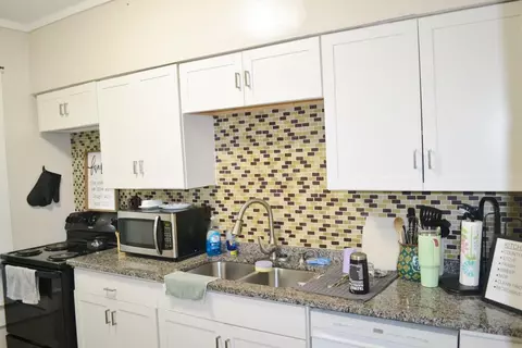 Kitchen - 36-38 E Cassilly St, Springfield, OH 45504 photo 1 of 4