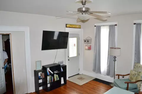 Entry Way - 36-38 E Cassilly St, Springfield, OH 45504 photo 1 of 3