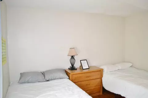 Bedroom - 36-38 E Cassilly St, Springfield, OH 45504 photo 8 of 22