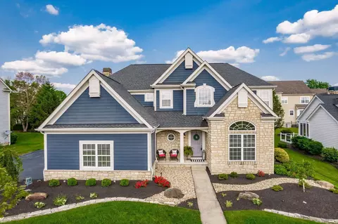 7212 New Albany Links Dr, New Albany, OH 43054