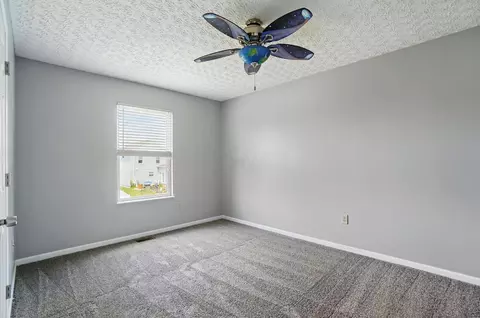 Bedroom - 747 Range Dr, Galloway, OH 43119 photo 9 of 12