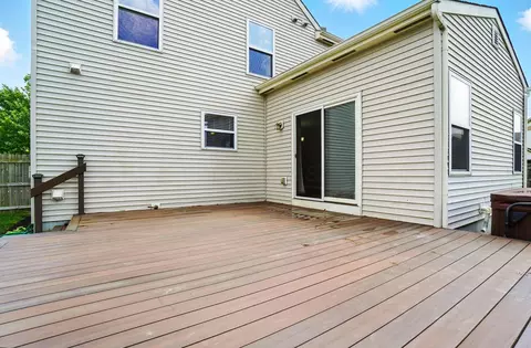 Exterior - 747 Range Dr, Galloway, OH 43119 photo 5 of 12