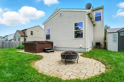 Exterior - 747 Range Dr, Galloway, OH 43119 photo 8 of 12