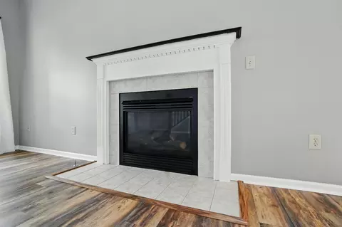 Living - 747 Range Dr, Galloway, OH 43119 photo 4 of 12