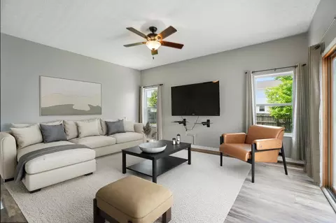 Living - 747 Range Dr, Galloway, OH 43119 photo 10 of 12