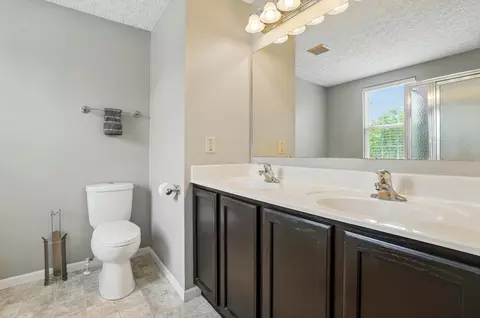 Bath - 747 Range Dr, Galloway, OH 43119 photo 2 of 7
