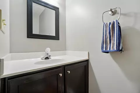 Bath - 747 Range Dr, Galloway, OH 43119 photo 1 of 7