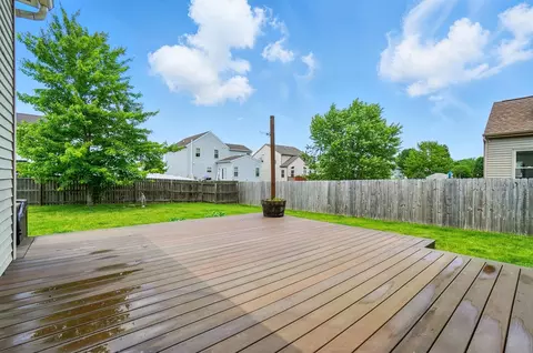 Exterior - 747 Range Dr, Galloway, OH 43119 photo 6 of 12