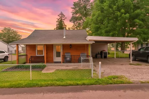 169 Myers Ave, Buckeye Lake, OH 43008