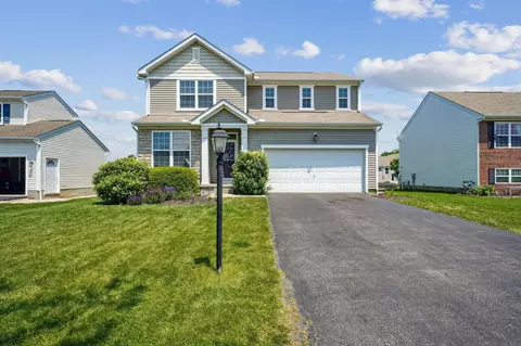 140 Andiron Dr, Pataskala, OH 43062