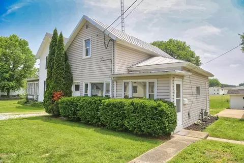 93 E 6th St, Fredericktown, OH 43019 photo 26