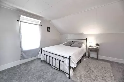 93 E 6th St, Fredericktown, OH 43019 photo 18