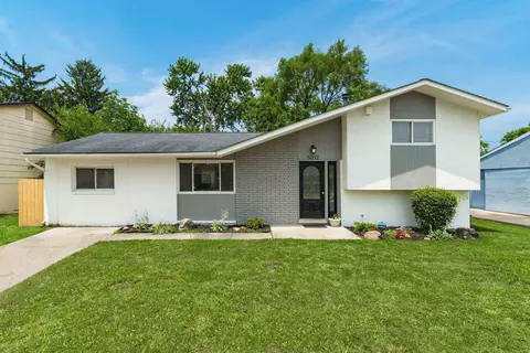5032 Labelle Dr, Columbus, OH 43232