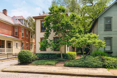 582 S 6th St, Columbus, OH 43206