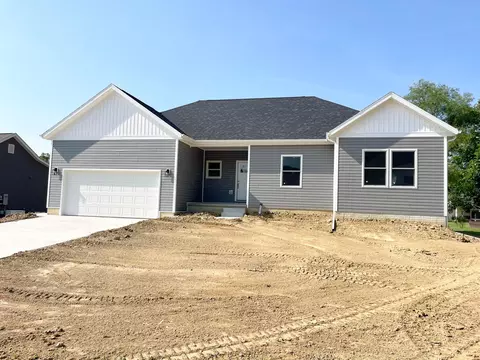 32318 Redbud Ln, Logan, OH 43138