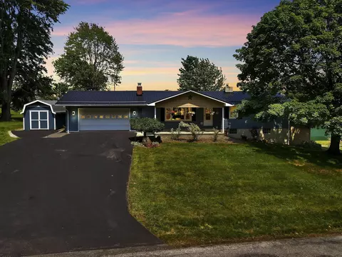 4476 Stiving Rd, Shelby, OH 44875