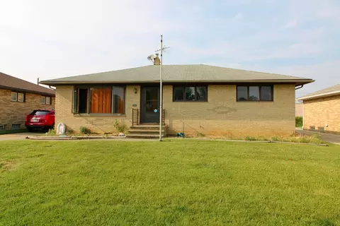 9632 Melody Ln, Cleveland, OH 44144