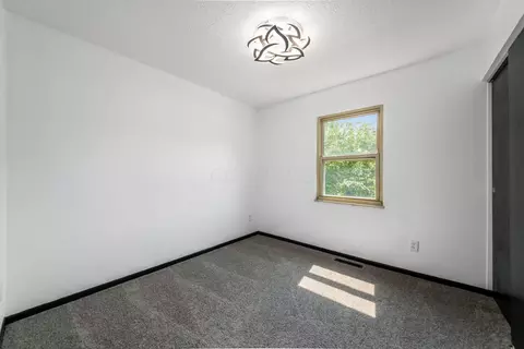Bedroom - 1908 Lost Valley Rd, Powell, OH 43065 photo 2 of 9