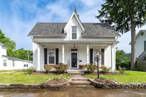 27 E Race St, Mechanicsburg, OH 43044