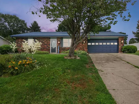 566 Deanna Stroll Rd, Heath, OH 43056