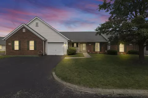 1104 Arbor Oaks Ln, Galloway, OH 43119