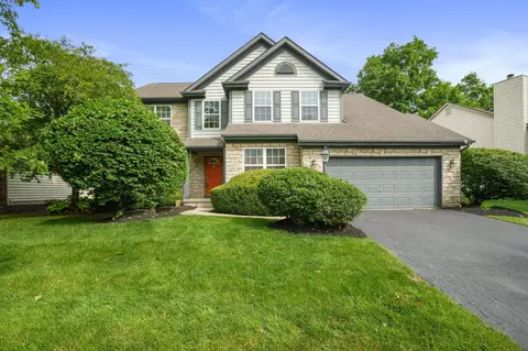 8020 Glenmore Dr, Powell, OH 43065