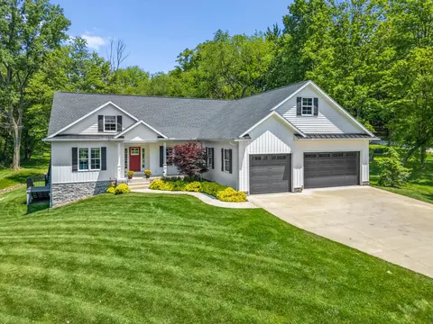 14647 Indian Hills Rd, Mount Vernon, OH 43050