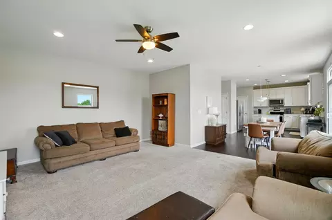 560 Green Forest Pl, Lithopolis, OH 43136 photo 7