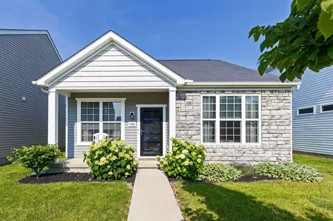 5442 Goose Falls Dr, Dublin, OH 43016