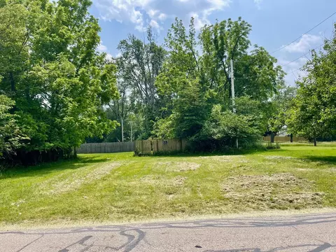 201 Thompson St, Urbana, OH 43078