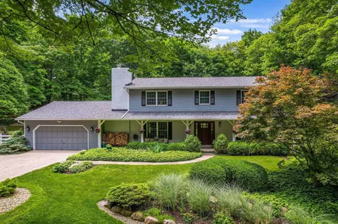 2211 Welsh Hills Rd NE, Granville, OH 43023